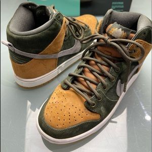 Nike SB Dunk High Premium Homewgrown Quickstrike